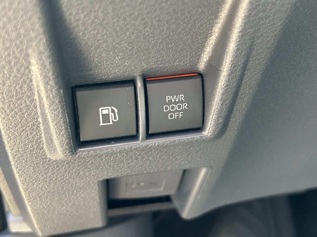 Certified 2023 Toyota Sienna Limited AWD/4WD image 27