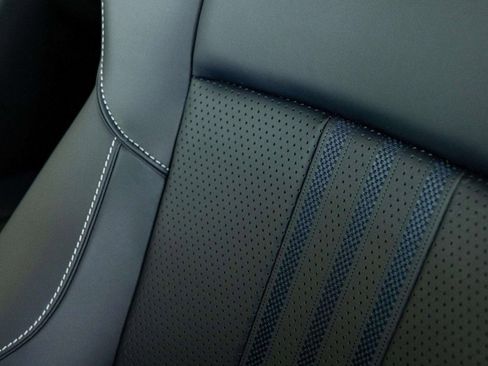 New 2026 Aston Martin DBX 707 image 17