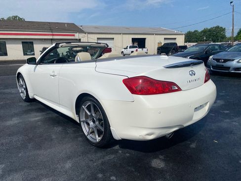 Used 2011 INFINITI G37 Sport w/ Premium Pkg image 7