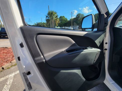 Used 2021 RAM ProMaster City Tradesman SLT image 16