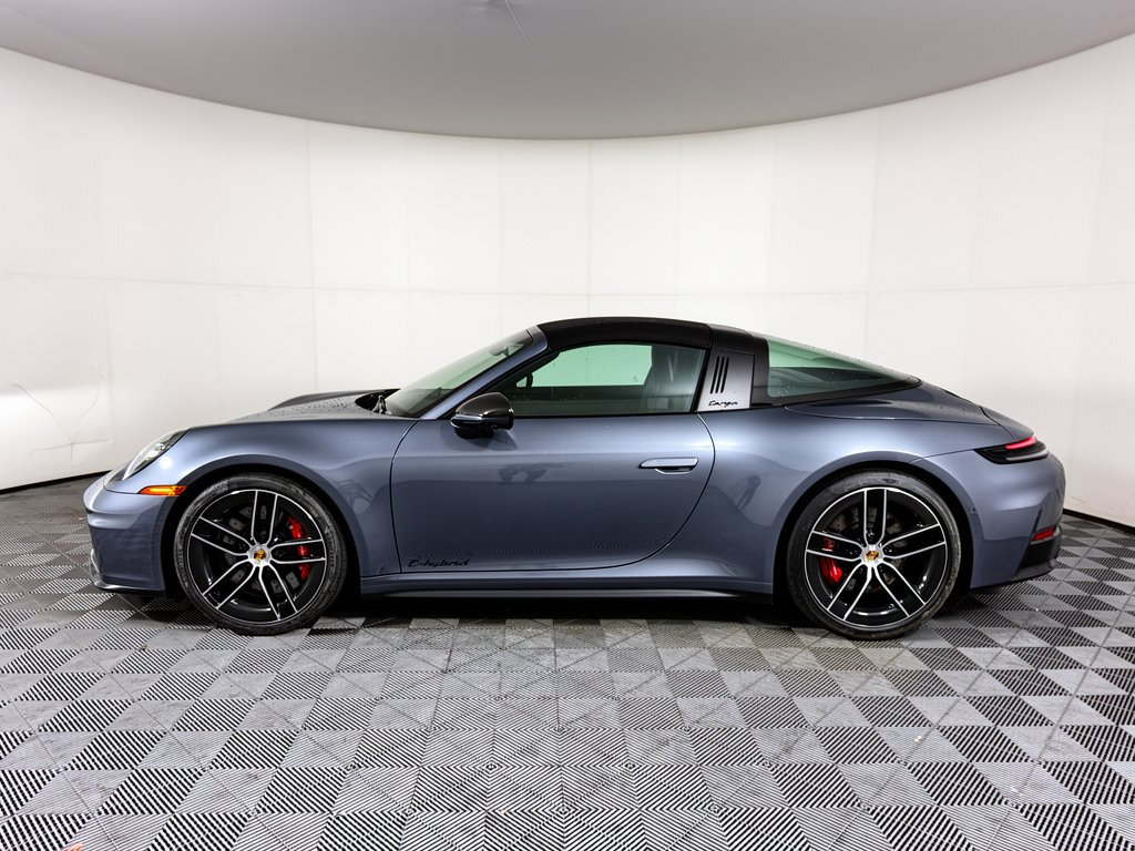 Certified 2026 Porsche 911 Targa 4 GTS AWD/4WD image 34