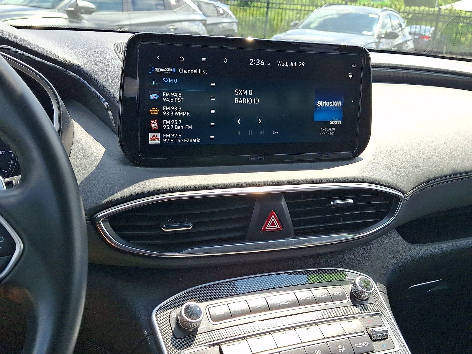 Certified 2023 Hyundai Santa Fe SEL AWD/4WD image 16