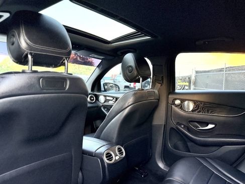 Used 2018 Mercedes-Benz GLC 300 4MATIC Coupe image 15