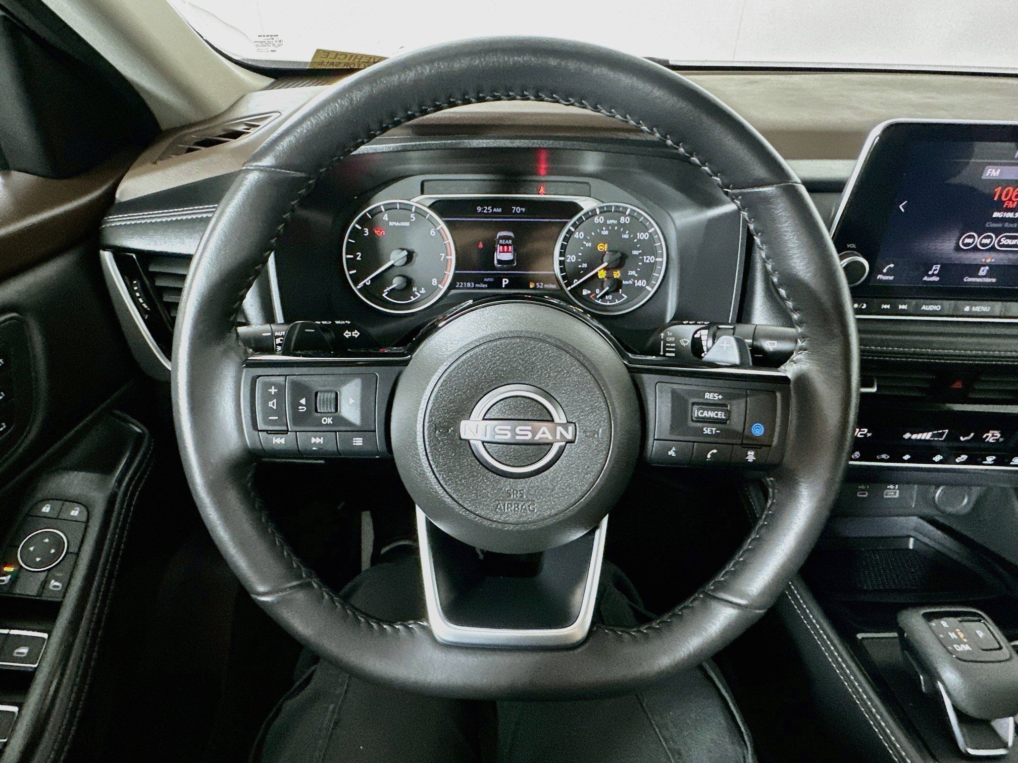 Used 2023 Nissan Rogue SL AWD/4WD image 11