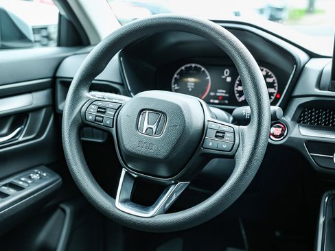 Used 2025 Honda CR-V LX image 23