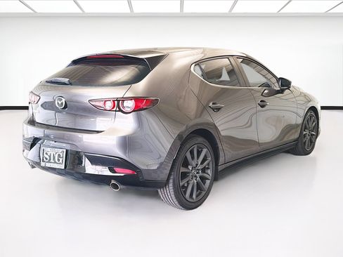 Used 2020 MAZDA MAZDA3 Hatchback image 4