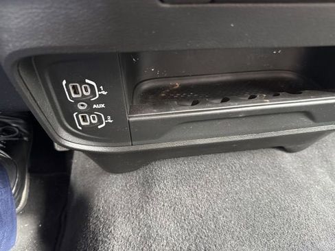 Used 2024 RAM 3500 Big Horn image 19