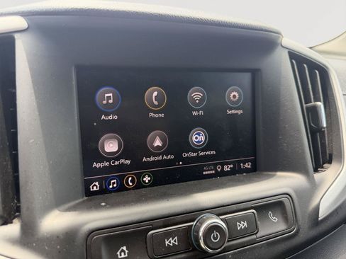 Used 2024 GMC Terrain SLE AWD/4WD image 15