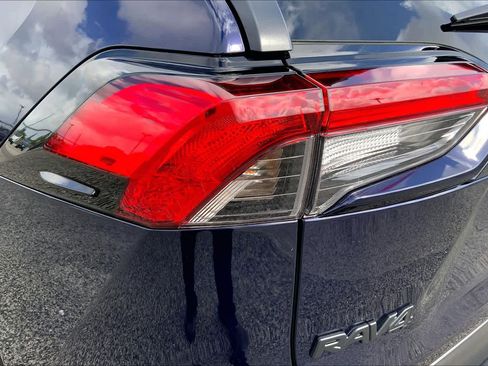 Certified 2025 Toyota RAV4 XLE w/ Convenience Package image 28