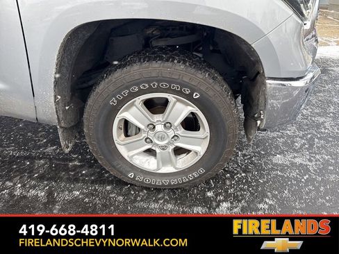 Used 2019 Toyota Tundra SR5 w/ Convenience Package image 17