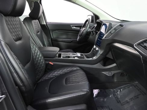Used 2023 Ford Edge Titanium w/ Class II Trailer Tow Package AWD/4WD image 16