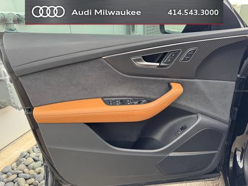 Used 2024 Audi RS Q8 AWD/4WD image 6