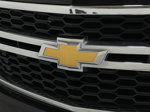 Used 2018 Chevrolet Tahoe LT w/ Luxury Package AWD/4WD image 40