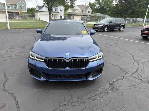 Used 2023 BMW 530e xDrive w/ Executive Package AWD/4WD image 3