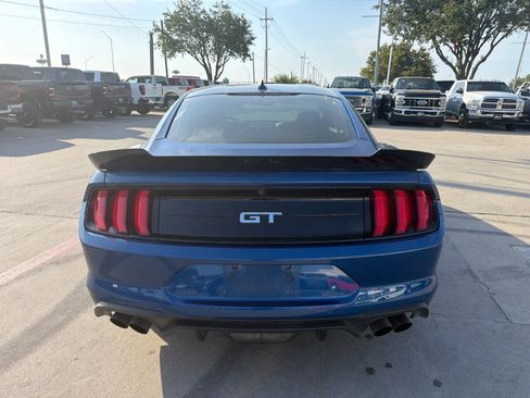 Used 2022 Ford Mustang GT Premium w/ Equipment Group 401A RWD image 3