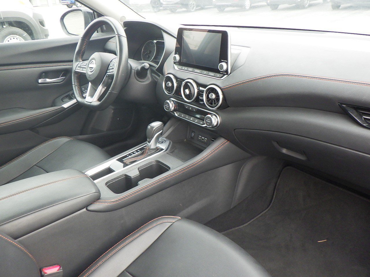 Used 2024 Nissan Sentra SR w/ SR Premium Package FWD image 4