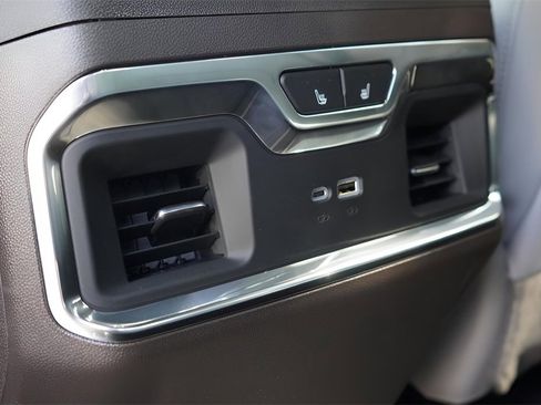 New 2026 GMC Sierra 1500 SLT image 25