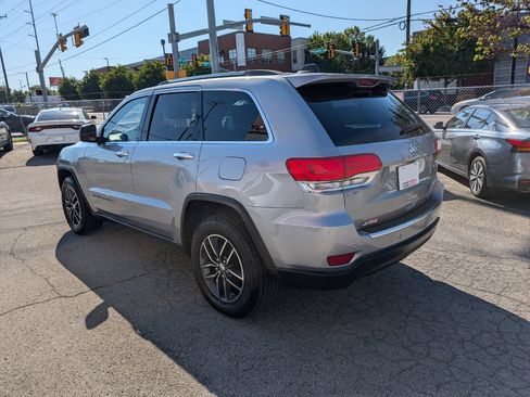 Used 2018 Jeep Grand Cherokee Limited w/ Luxury Group II RWD image 8