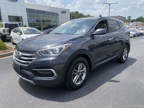 Used 2017 Hyundai Santa Fe Sport FWD image 3
