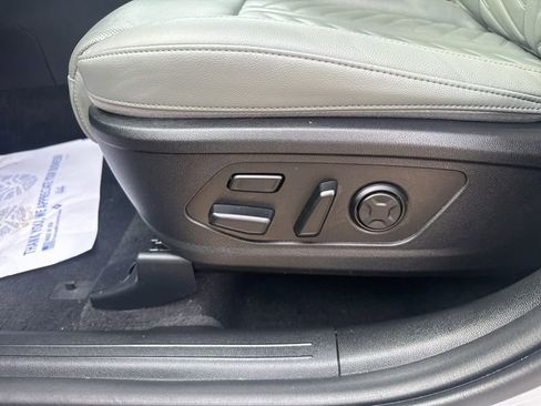 Used 2024 Kia Sorento SX Prestige w/ Sage Leather Package image 25