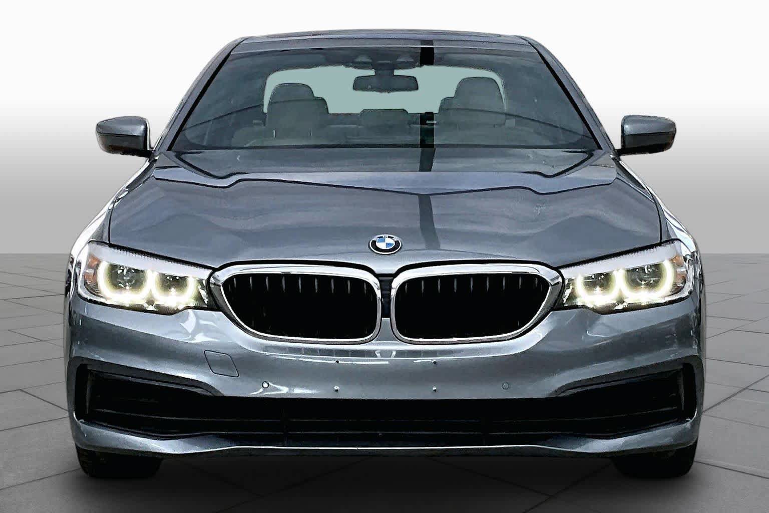 Used 2019 BMW 530i w/ Convenience Package RWD image 4