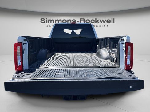 Used 2024 Ford F250 XLT AWD/4WD image 8