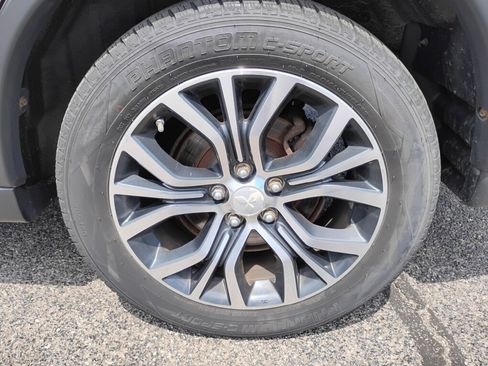 Used 2017 Mitsubishi Outlander ES AWD/4WD image 25