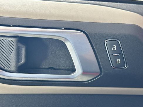 Used 2022 Ford Bronco Wildtrak image 18