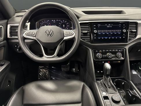 Used 2023 Volkswagen Atlas Cross Sport SEL image 5