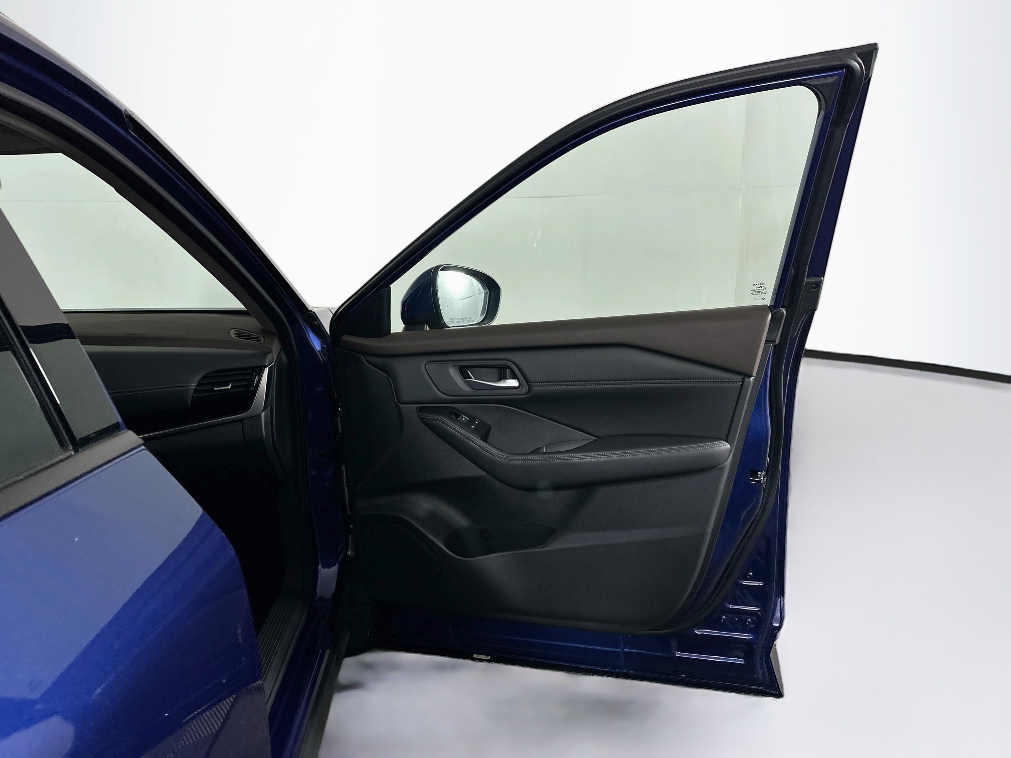Used 2023 Nissan Rogue SL w/ SL Premium Package FWD image 33