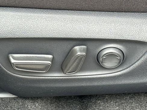 New 2025 Toyota RAV4 XLE image 39