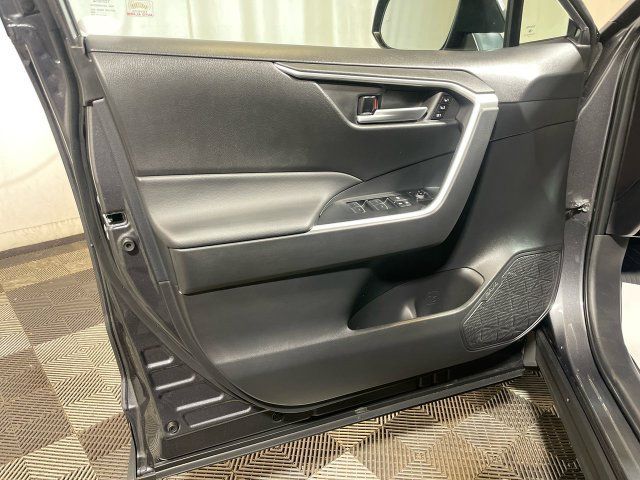 Used 2025 Toyota RAV4 XLE Premium w/ Weather Package AWD/4WD image 28