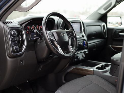 Used 2020 Chevrolet Silverado 1500 RST image 9