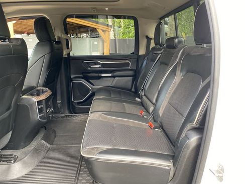 Used 2020 RAM 1500 Laramie AWD/4WD image 17