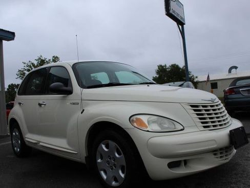 Used 2005 Chrysler PT Cruiser Touring FWD image 8