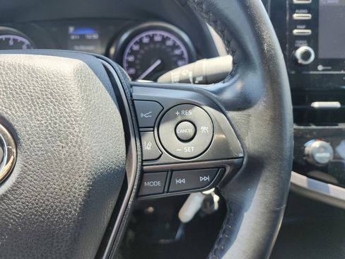 Used 2021 Toyota Camry SE FWD image 30
