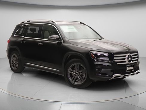 New 2026 Mercedes-Benz GLB 250 image 13