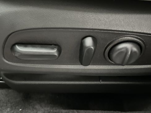 Used 2025 Chevrolet Trax ACTIV w/ Driver Confidence Package image 20