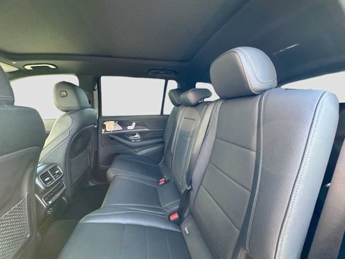 Used 2022 Mercedes-Benz GLS 450 4MATIC image 26