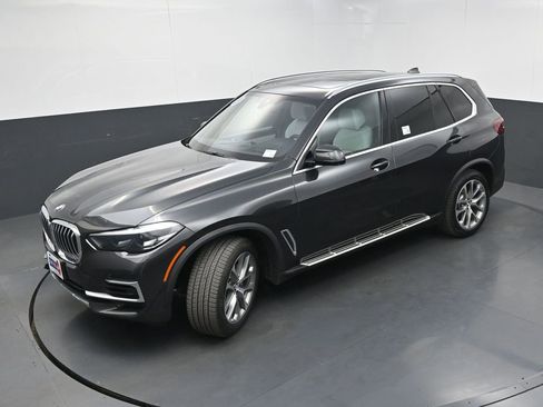 Used 2023 BMW X5 xDrive40i w/ Luxury Seating Package image 36