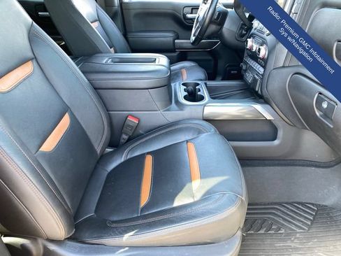 Used 2021 GMC Sierra 1500 AT4 w/ AT4 Preferred Package AWD/4WD image 14