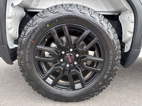 Used 2023 GMC Sierra 1500 Elevation image 12