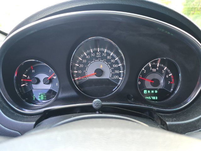 Used 2012 Chrysler 200 Touring FWD image 19