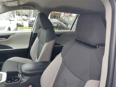 Used 2024 Toyota RAV4 XLE image 19