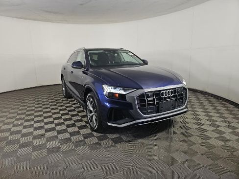 Used 2023 Audi Q8 Premium Plus w/ Premium Plus Package AWD/4WD image 3