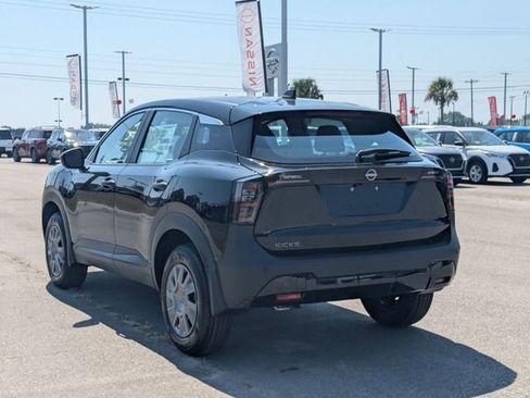 New 2026 Nissan Kicks S w/ Charging Package FWD image 5