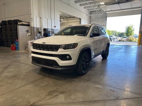 New 2025 Jeep Compass Latitude w/ Sun & Sound Group image 3
