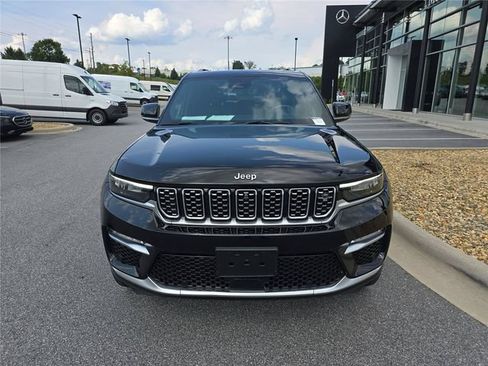 Used 2022 Jeep Grand Cherokee Summit AWD/4WD image 9