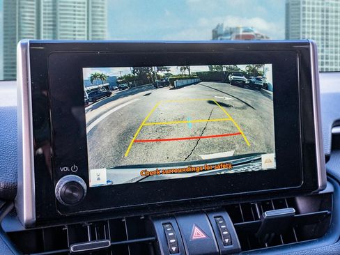 Used 2023 Toyota RAV4 XLE Premium image 23