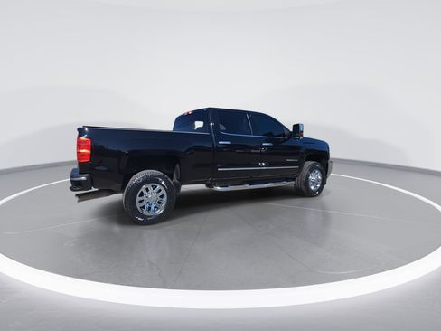 Used 2018 Chevrolet Silverado 2500 LTZ w/ Duramax Plus Package AWD/4WD image 8